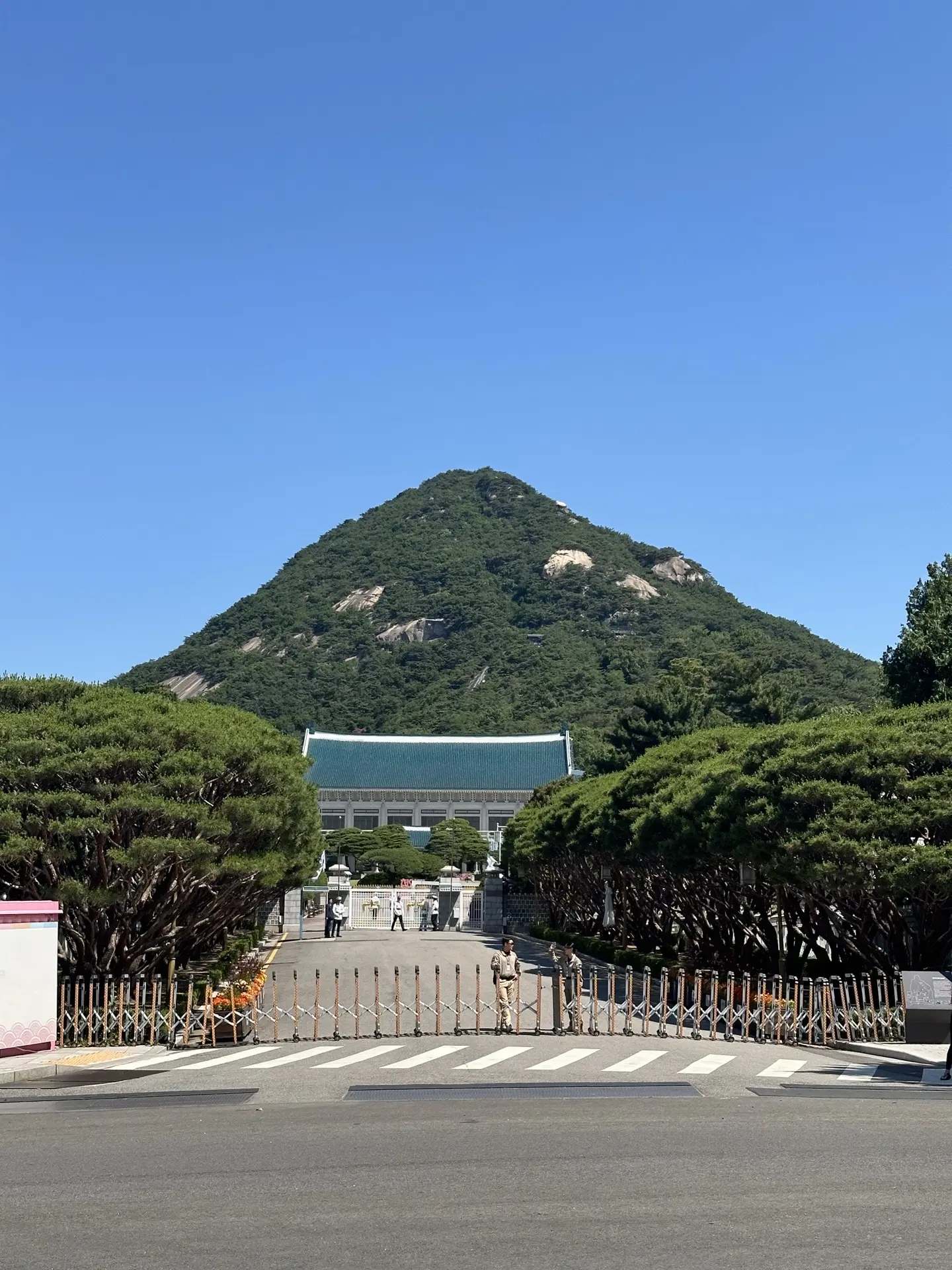 저는 대한민국의 수도 서울에 있습니다.  🇰🇷Seoul Korea