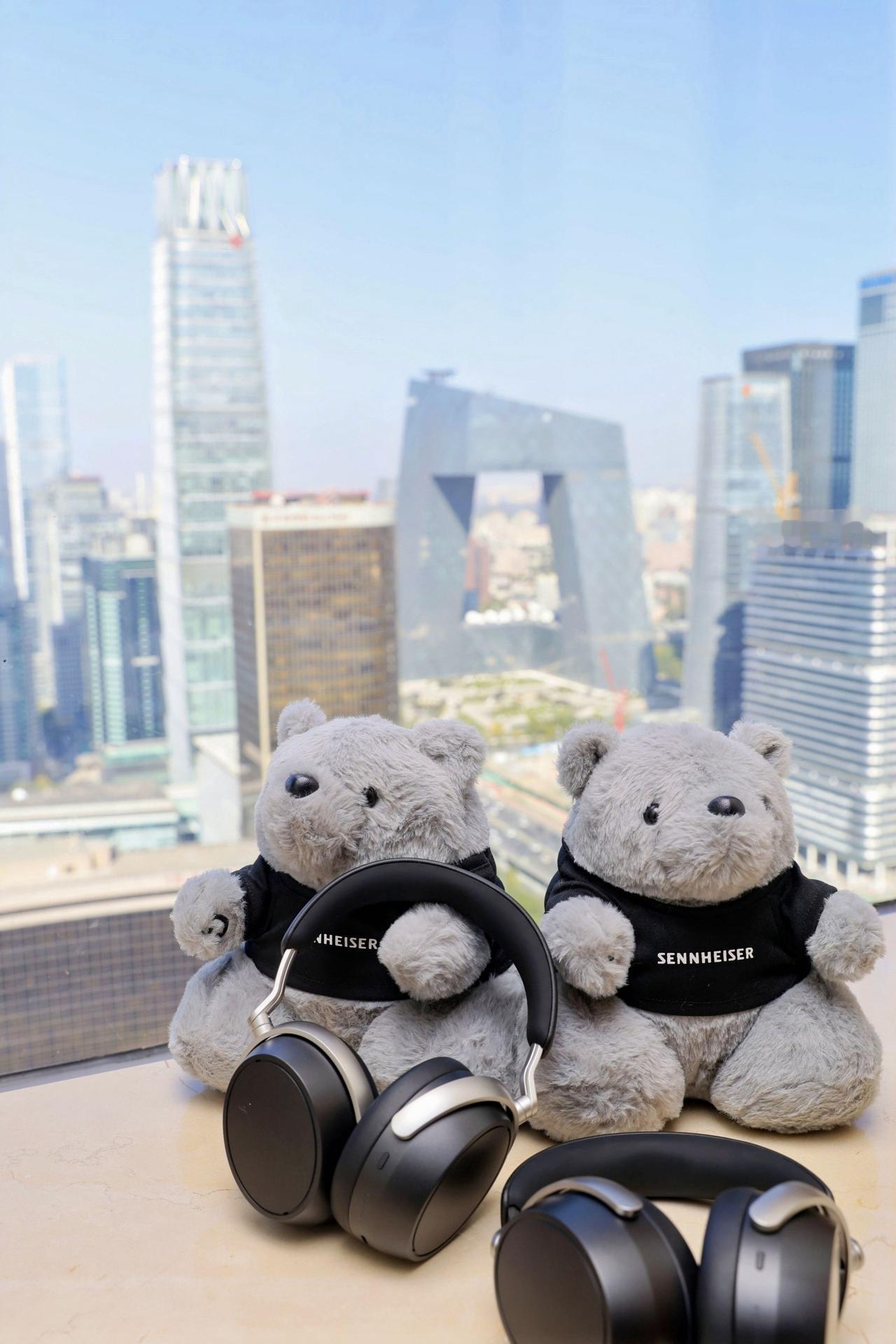 云端臻声☁️非凡入境
北京柏悦酒店✖️森海塞尔
自2025年11月1日推出限量联