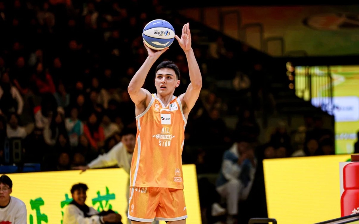 胡明轩cba全明星 胡明轩于米提曾凌铉晋级三分大赛决赛 全明星三分大赛晋级决赛名