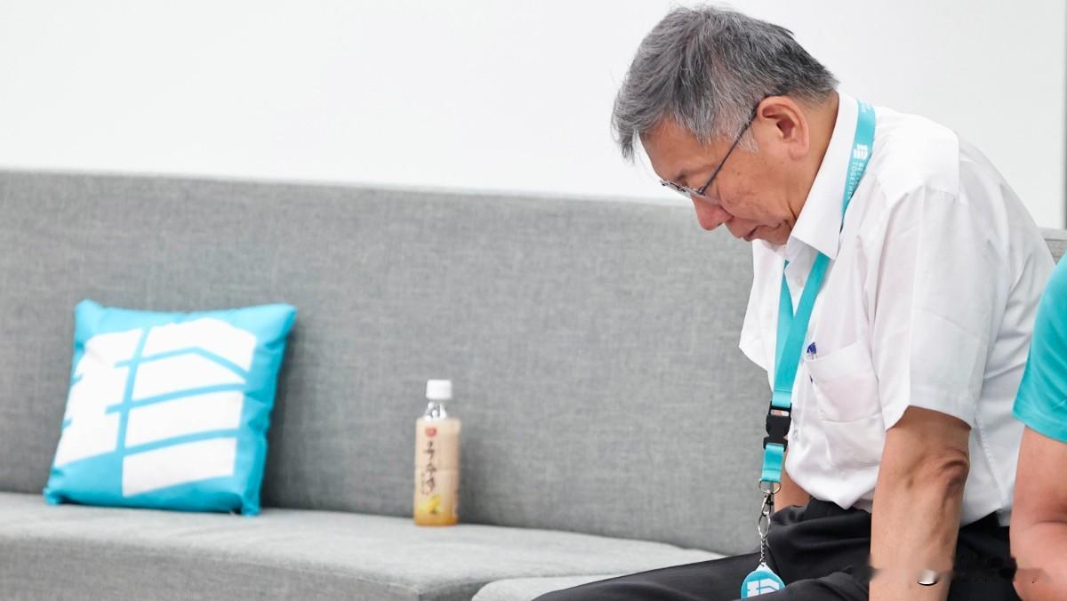 凌涛呛柯文哲无中心思想 “2024撕蓝白协议又想跟赖清德合作”

柯文哲前天接受