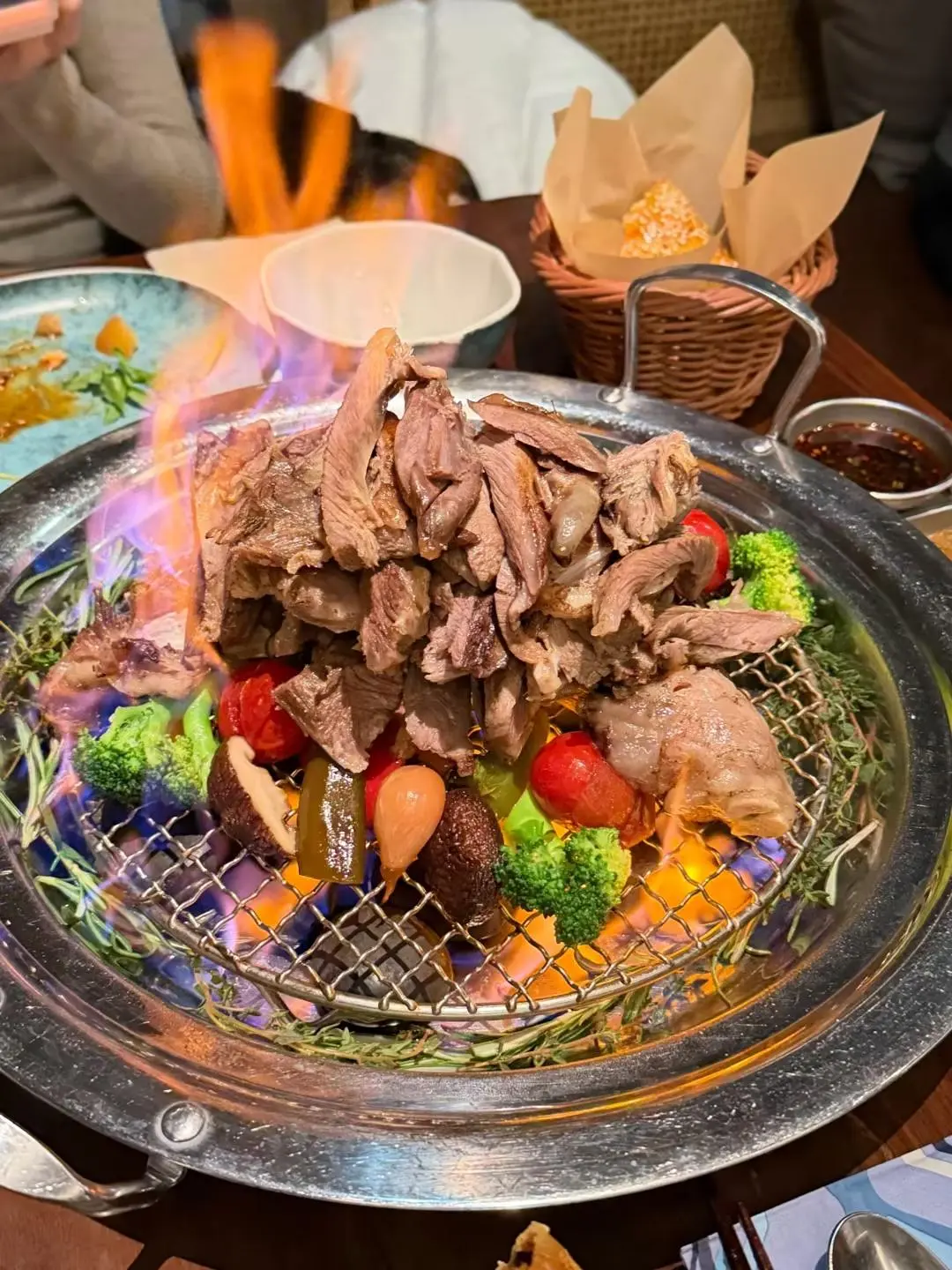 每一段无法继续的爱情，都有负责保存它的人，才能让另一个人安心往前