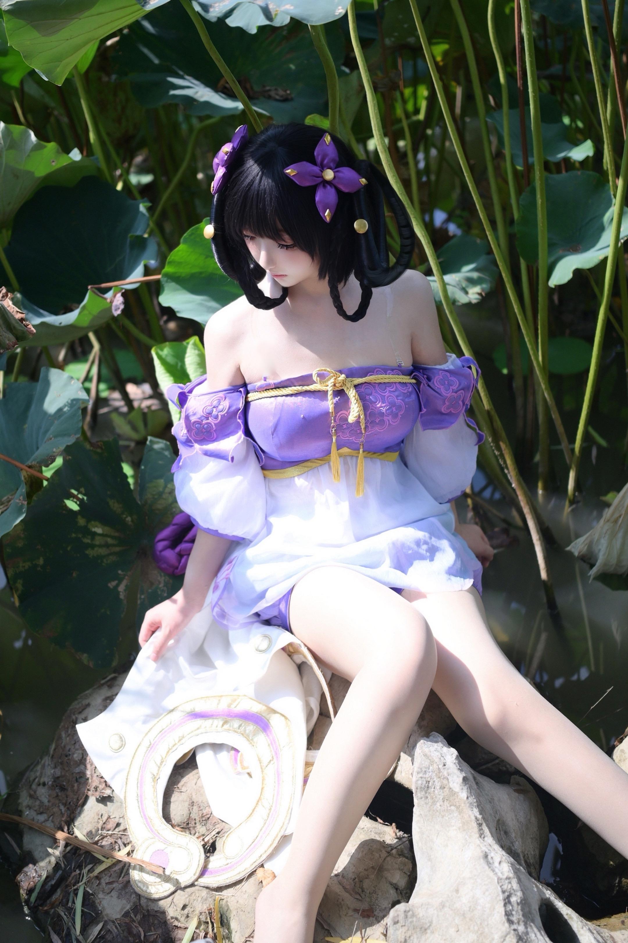 芭蕉不展丁香结。