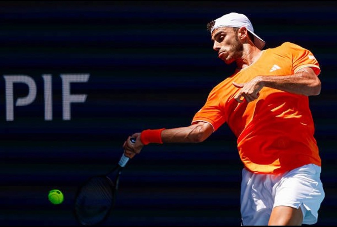 梅德韦杰夫迈阿密吞蛋出局梅德韦杰夫1比2塞伦德罗迈阿密大师赛，塞伦多洛6-0 4