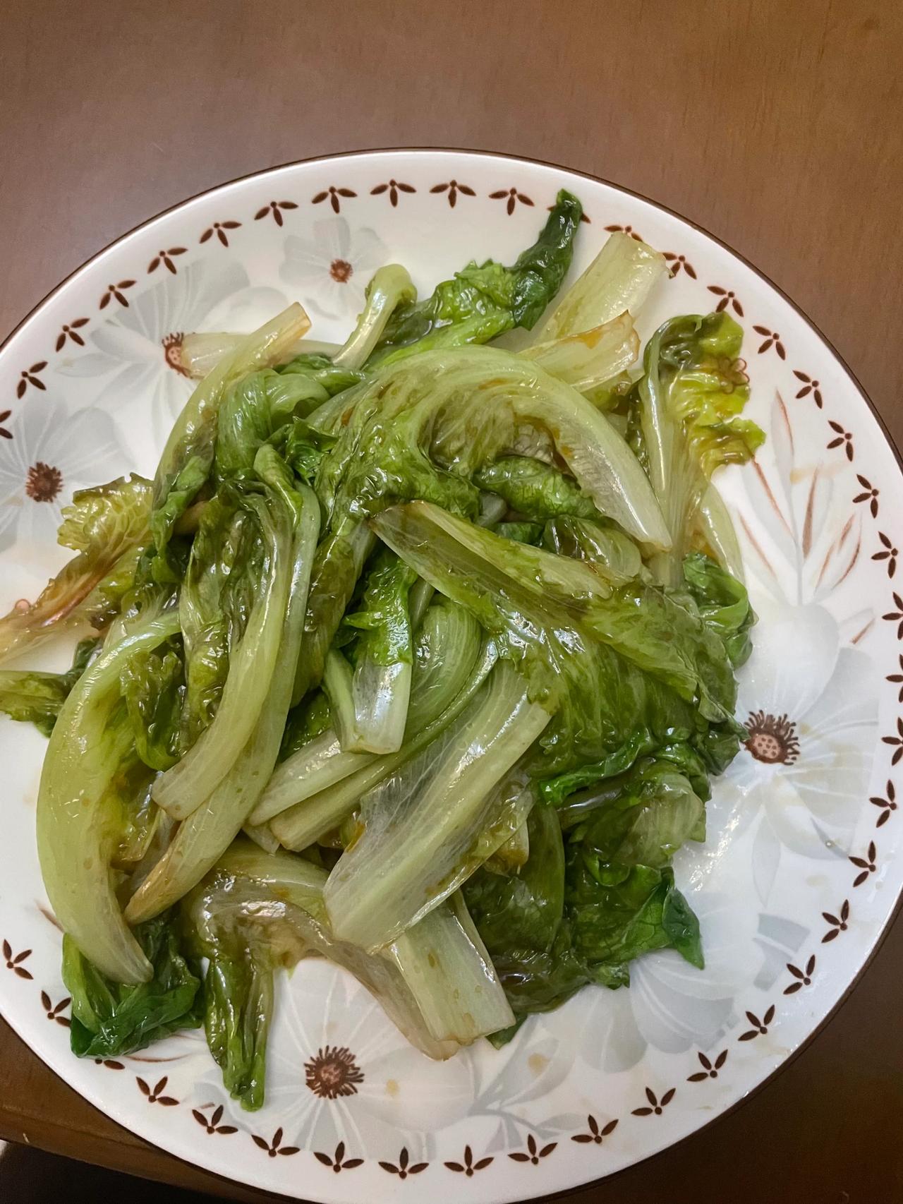下午一杯黑咖啡喝的我头晕恶心，只吃了一点青菜[捂脸][捂脸][捂脸]