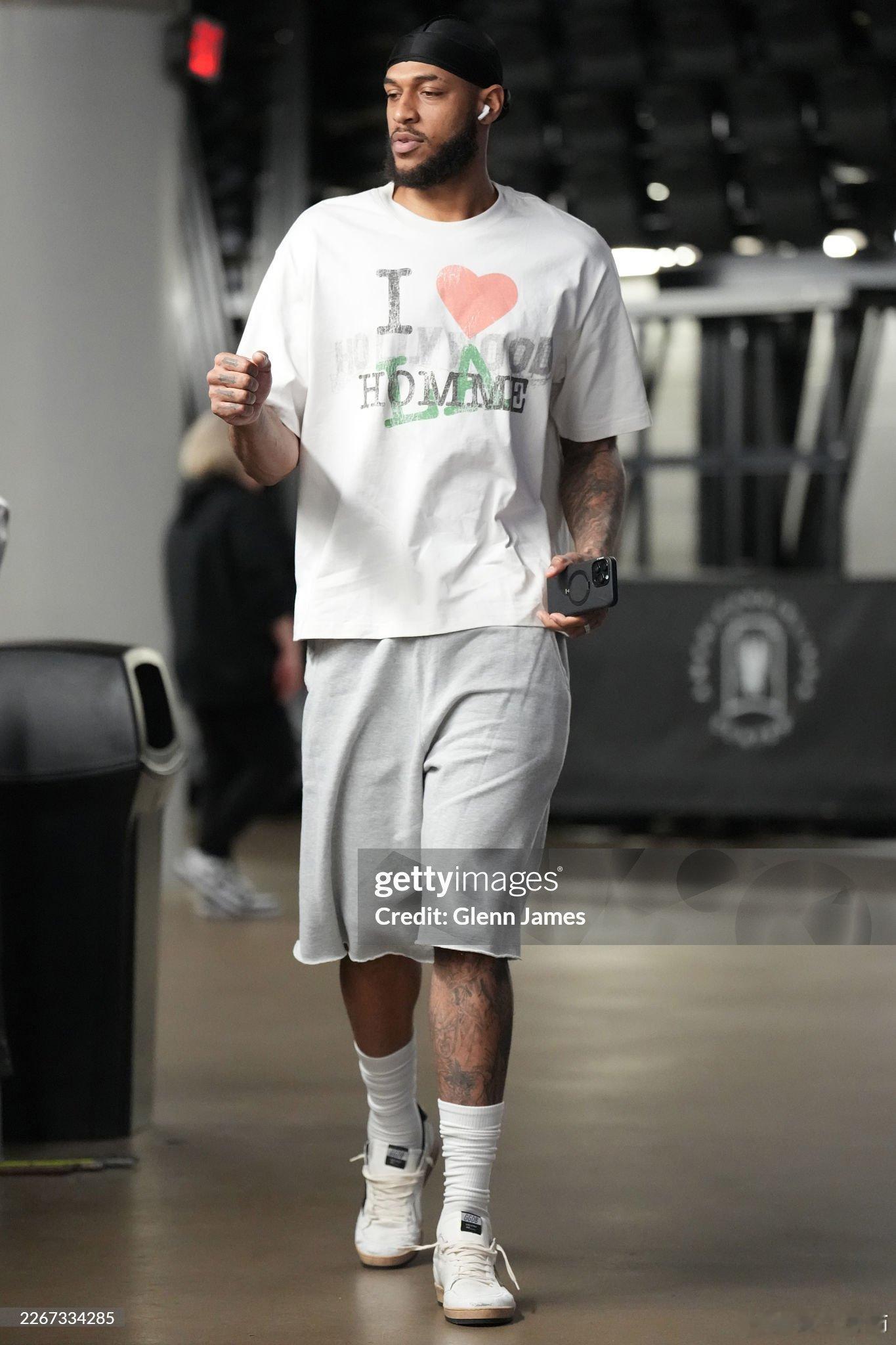 MFFL 来自Marc Stein的消息。达拉斯￼目前正积极听取关于加福德￼的报
