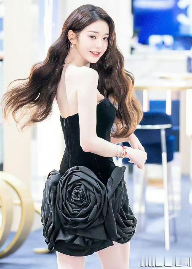 我去好有世纪巨星的感觉 这个回眸今年最佳！！✨ 