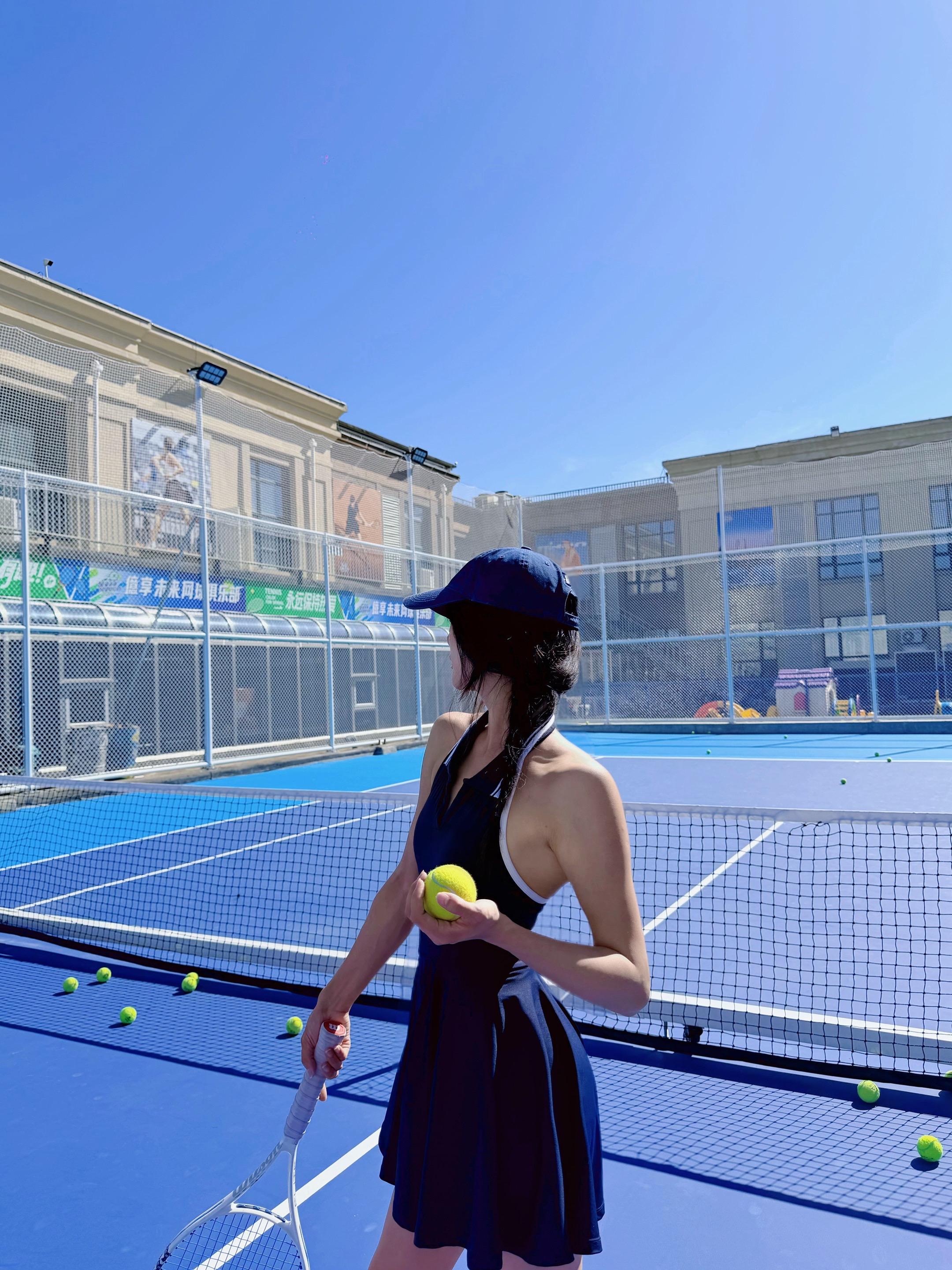 无限享受阳光 又是美黑的一天🎾  🎾的第n个理由