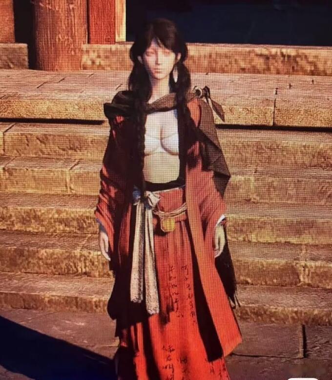 我寻思着，现在的家长们是不是太敏感了，拿着放大镜到处找茬？一个游戏，而且是涉及到