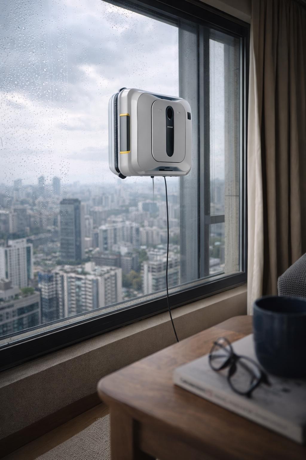 擦窗机器人销量爆发上热搜了

其实很多需求不是今天才出现。
只是以前，
它们很难