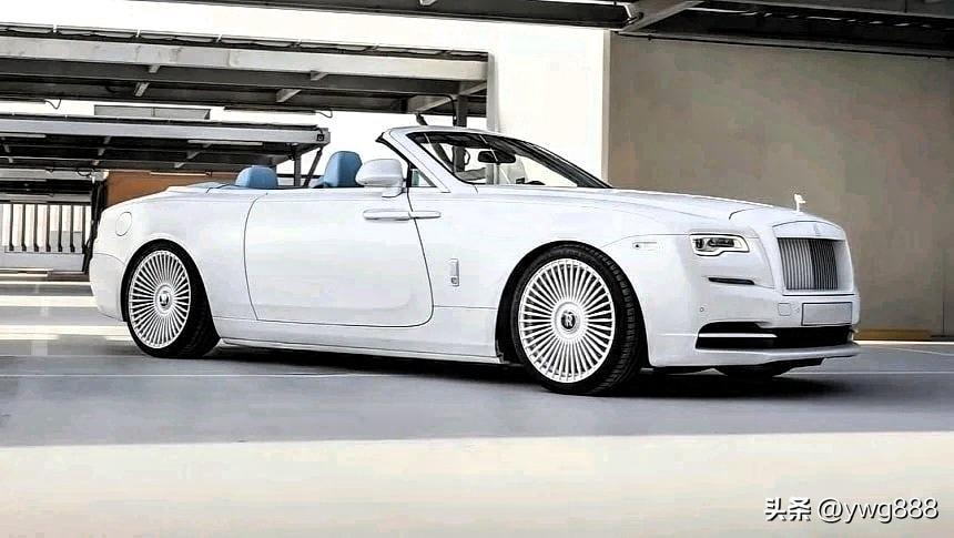劳斯莱斯黎明号，就像它的固定屋顶兄弟幽灵一样，正式死亡和埋葬，生产将于2023年