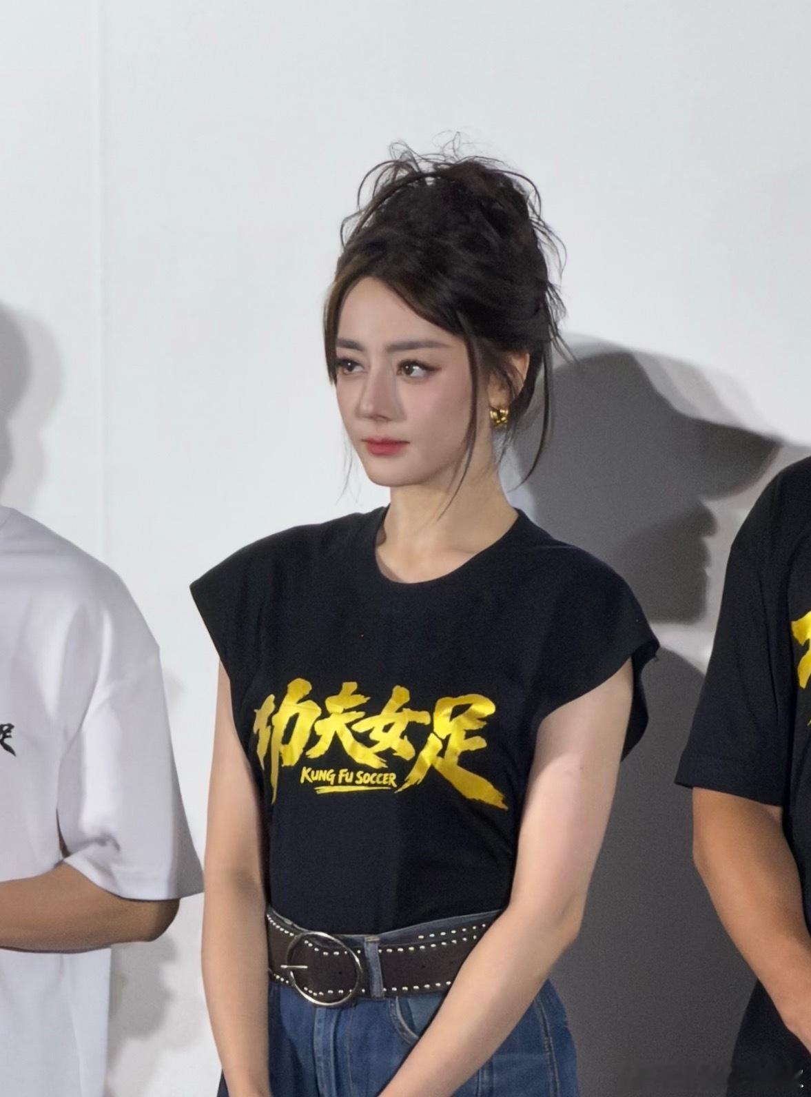 无p图无美颜没滤镜100%原相机直出，感受下迪丽热巴的权威 
