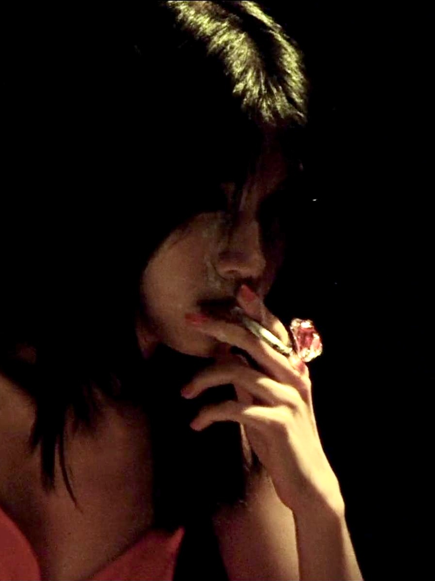🚬1995年，《堕落天使》中的李嘉欣。 ​​​