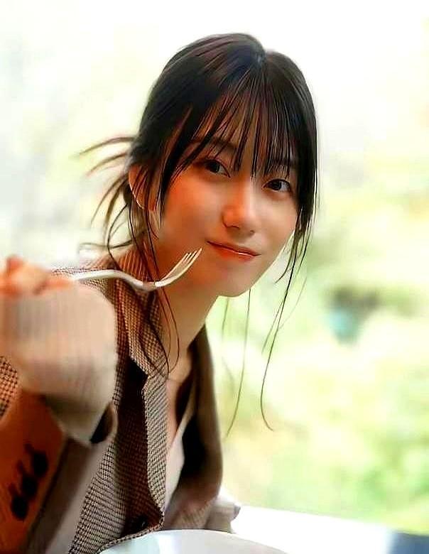 我真服了
这妹子狠狠打了所有人的脸
从花瓶到真神只用了一年
说真的我第一次看她那