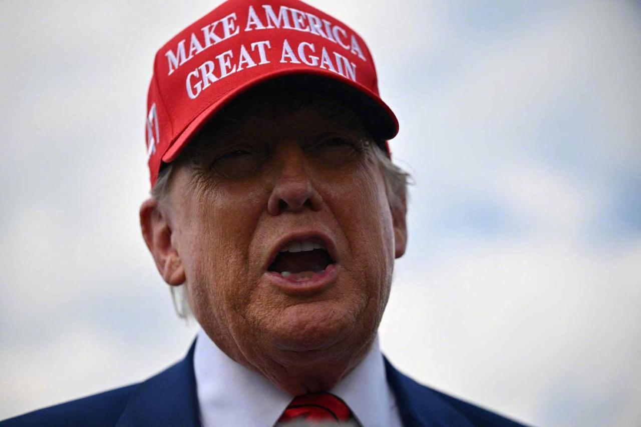 特朗普最近对欧盟的火气，看来是越来越大了。

有消息说，在所有贸易伙伴里，欧盟最