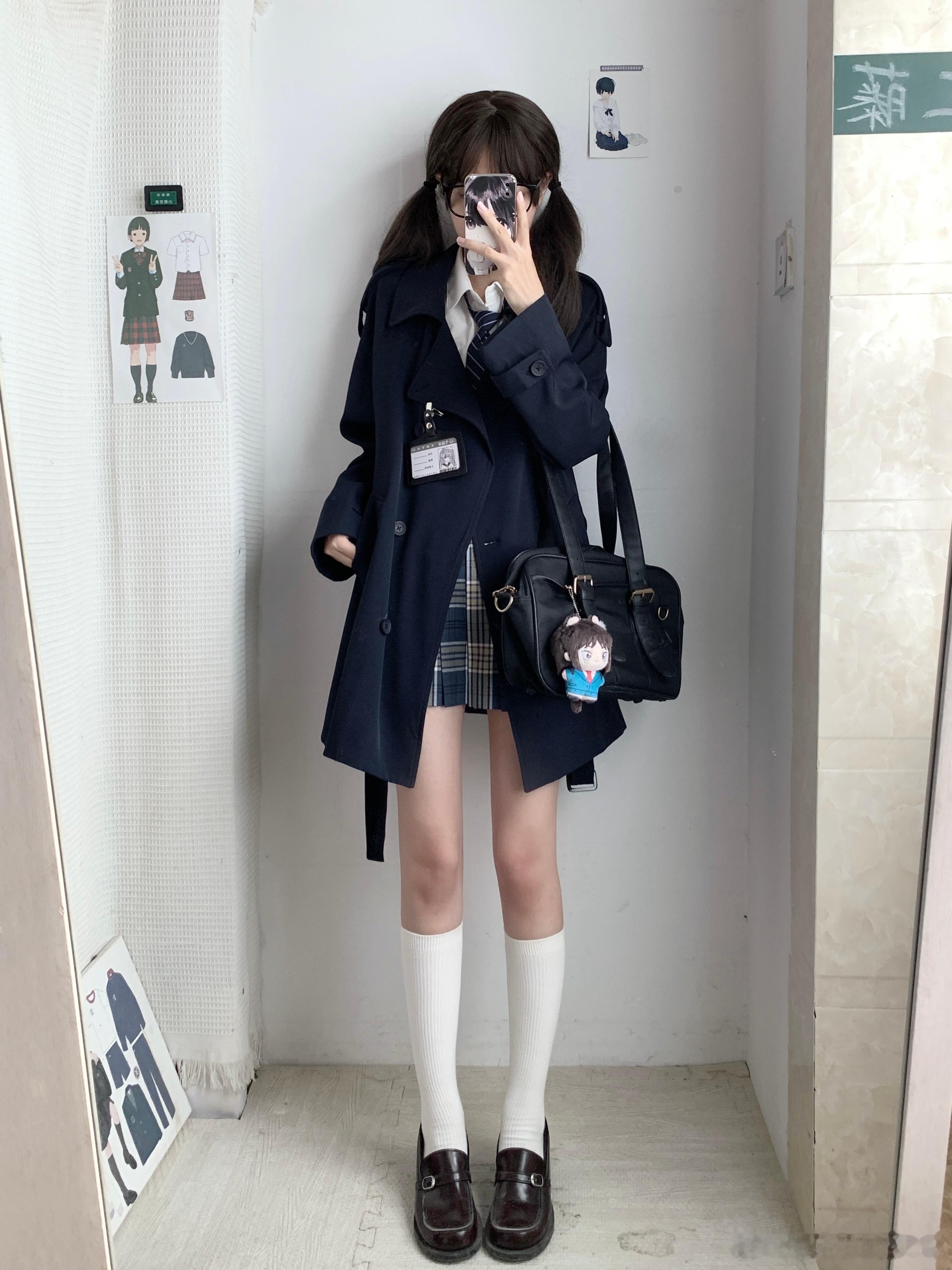 #jk[超话]# 秋天这样穿上衣外套：淞野学园-绀色下裙：柏林之春#穿搭# #今