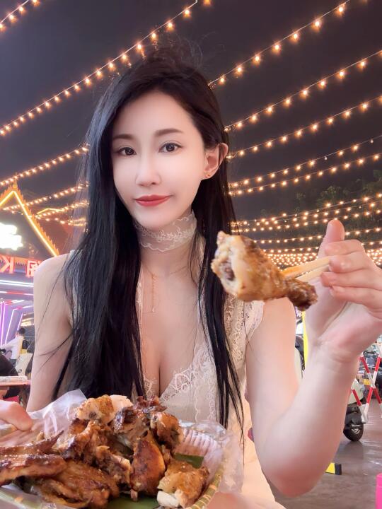 🍢西双版纳必吃！一口沦陷的傣家烧烤