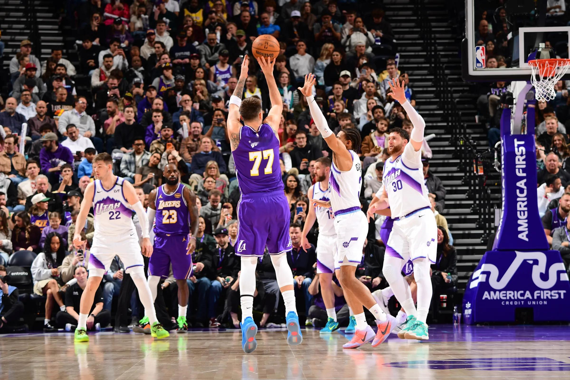 Luka Doncic  45 11 14 