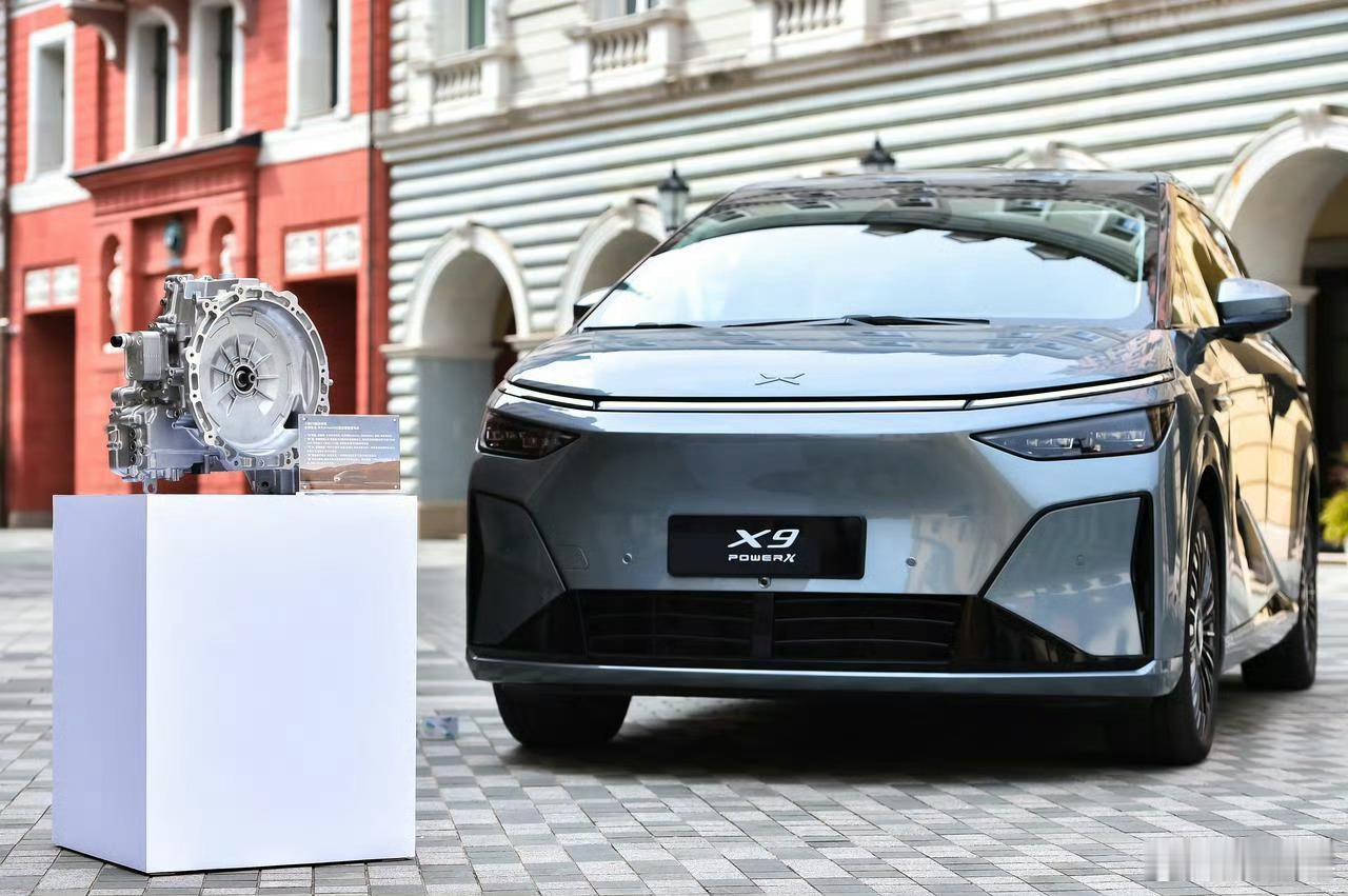 首发搭载小鹏华为联合研发 DriveONE 下一代增程发电机在小鹏对增程架构提出