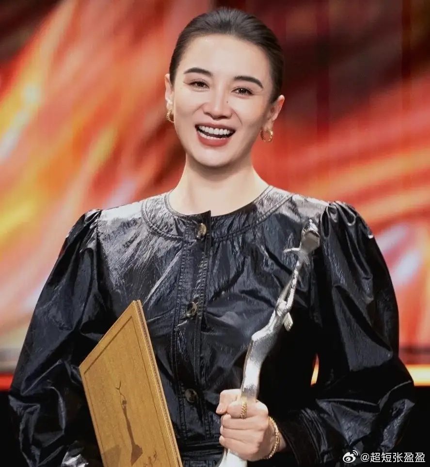 李思潼获得金鸡奖提名，我不意外。毕竟她演的谢南枝确实独一无二。但我怎么都没想到的
