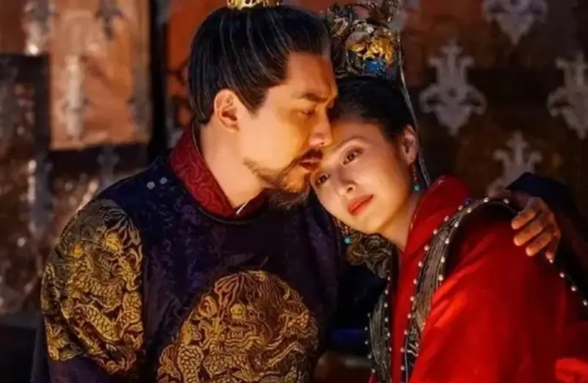 1407年，徐皇后刚过世，朱棣便向28岁的小姨子徐妙锦求婚。徐妙锦回信称自己染过