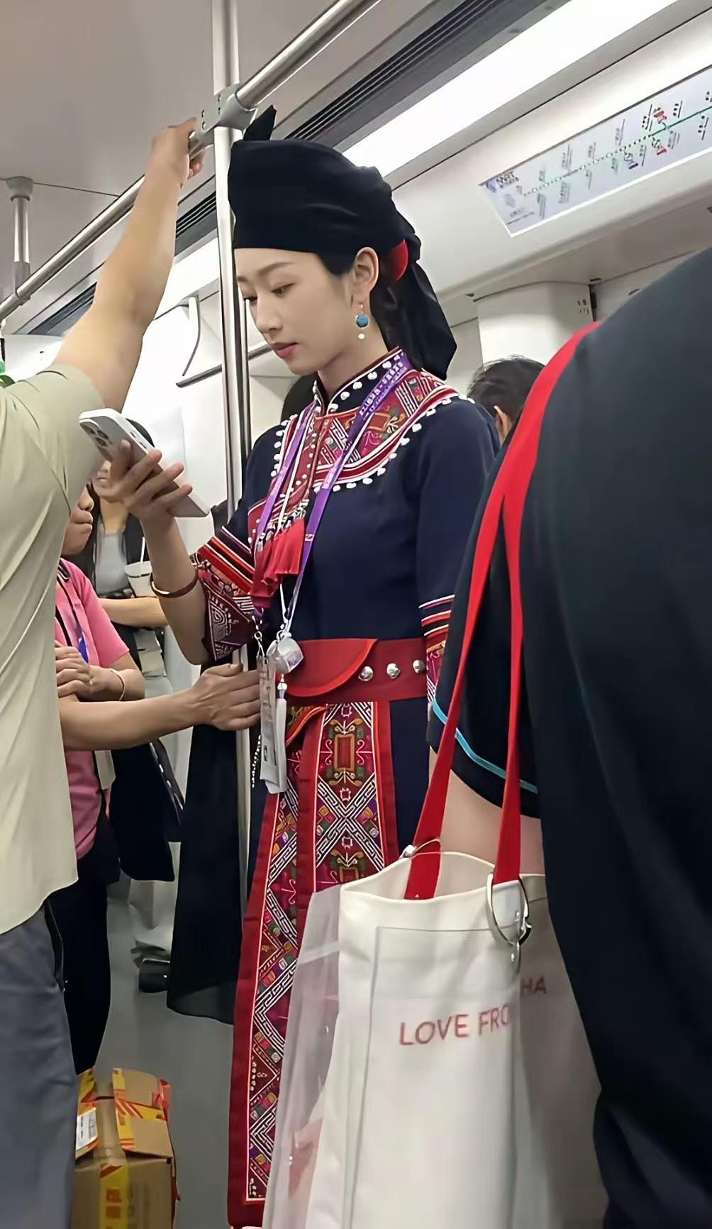 他们是哪个民族的人？