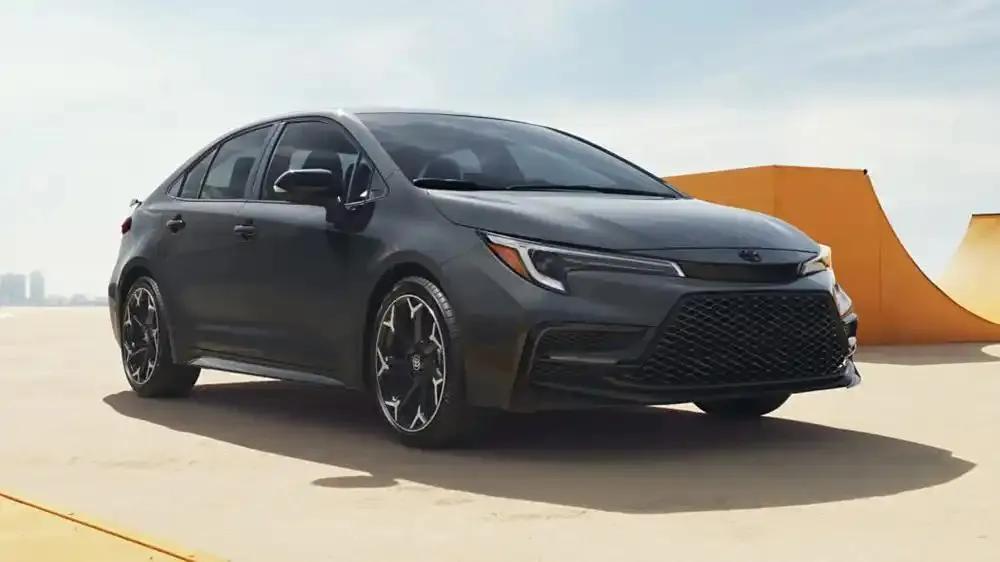 丰田卡罗拉，在美国只要3万，而在日本却要300万。