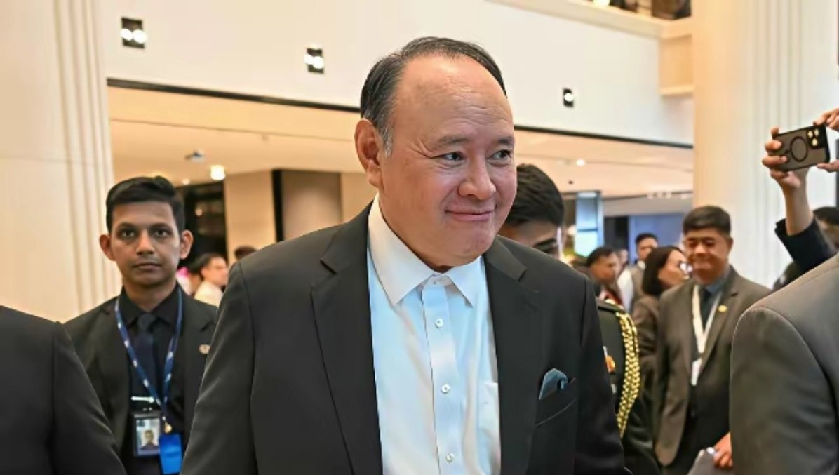 特奥多罗: 你们可以不喝生力啤酒，不吃菲律宾香蕉，但是我依旧要诋毁中国。 
