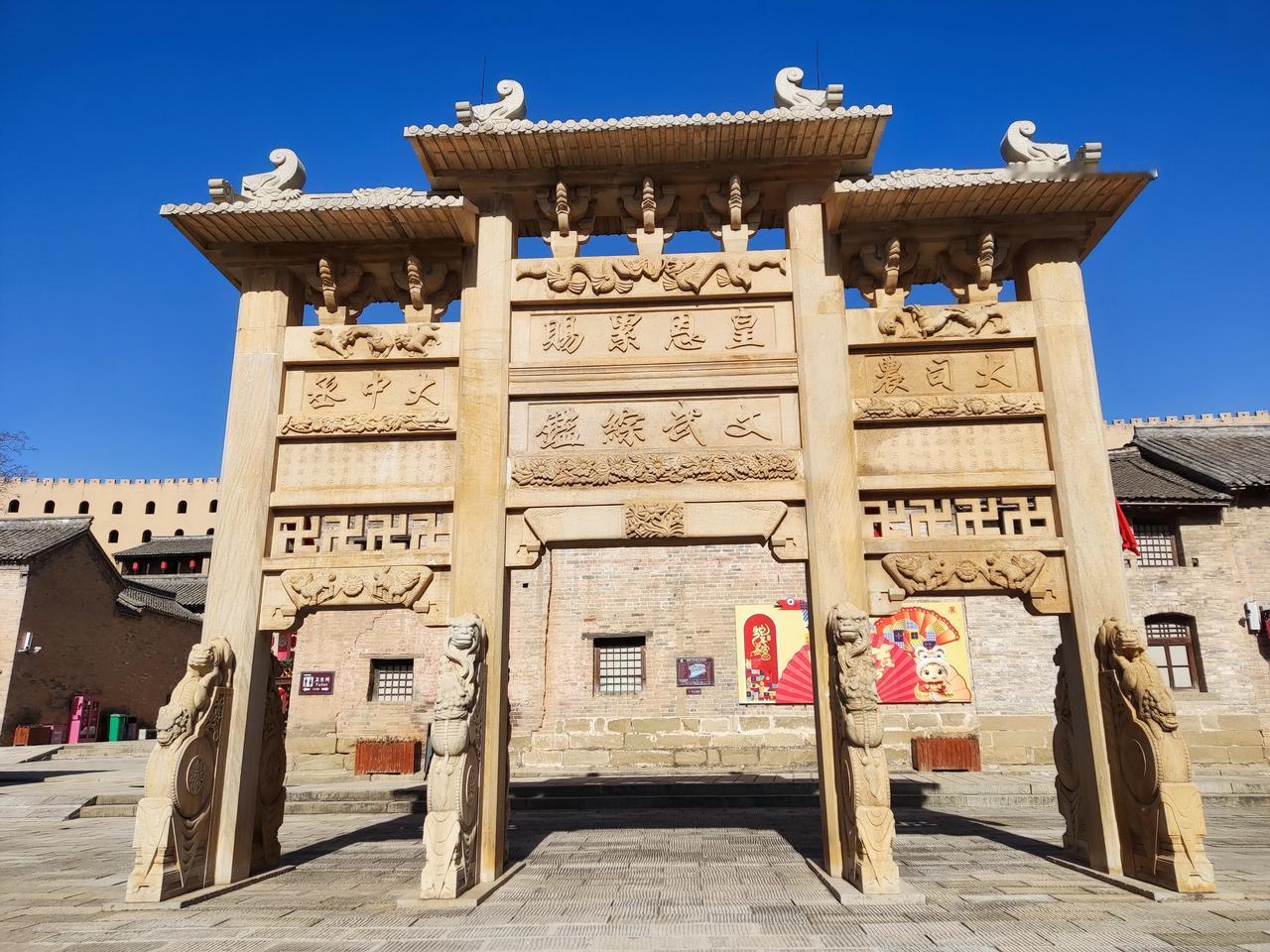 老子在《道德经》第七章留下振聋发聩的智慧：“天长地久。天地所以能长且久者，以其不