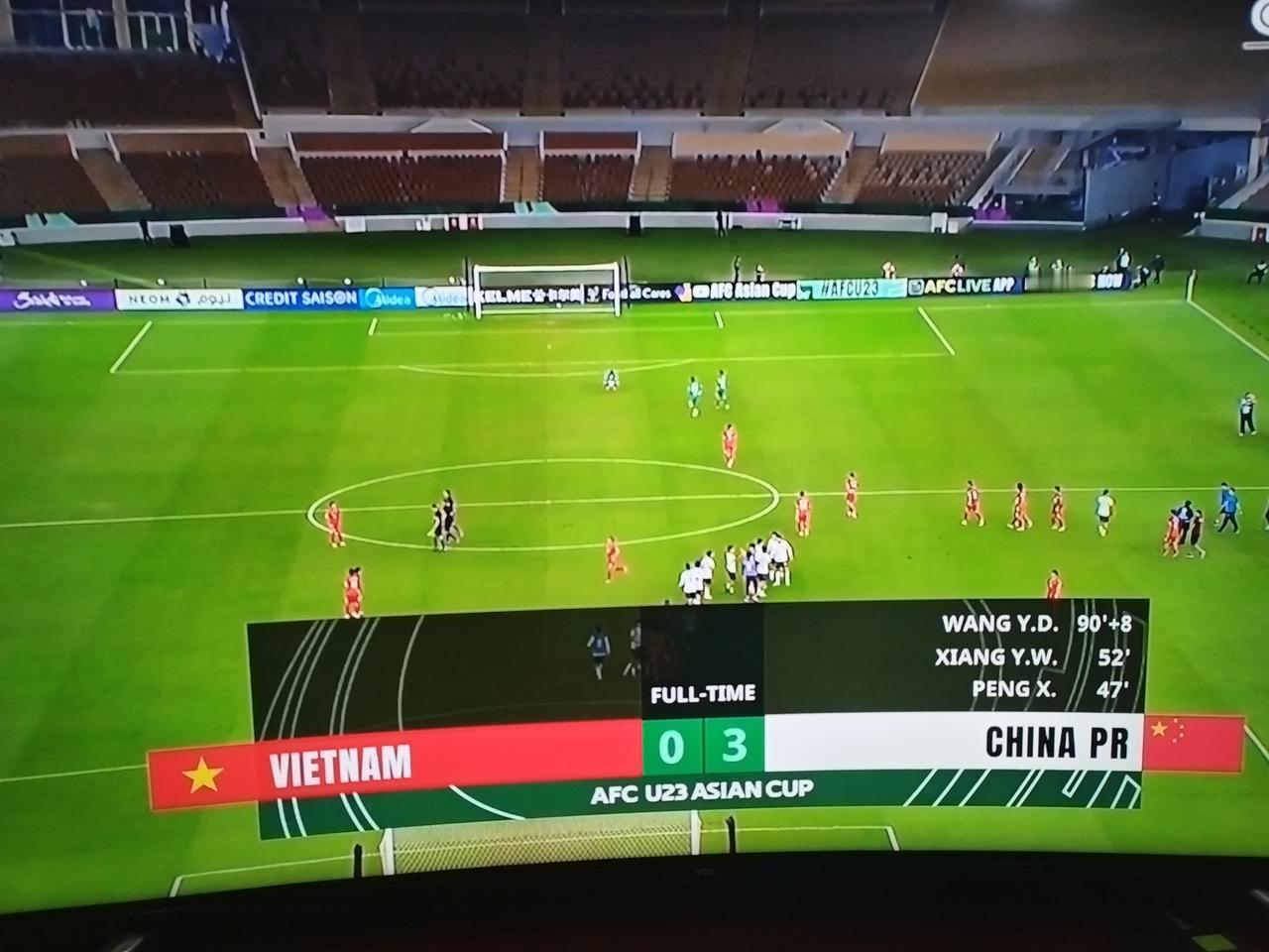 我们赢了，中国队3比0完胜越南，让越南队净吞3蛋，中国队不进就不进，一进就进3个