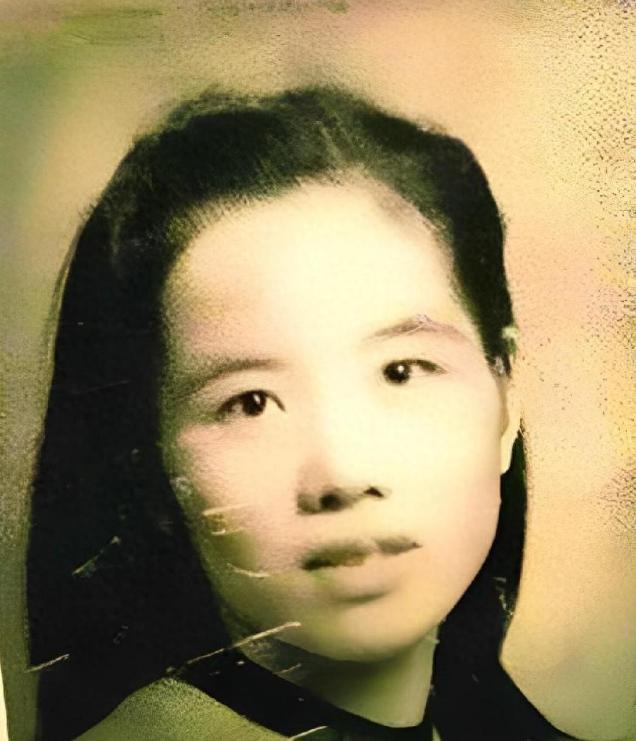 她是军统唯一女少将，98岁寿终正寝，孙女继承美貌成一代名模

美貌是一个女人最大