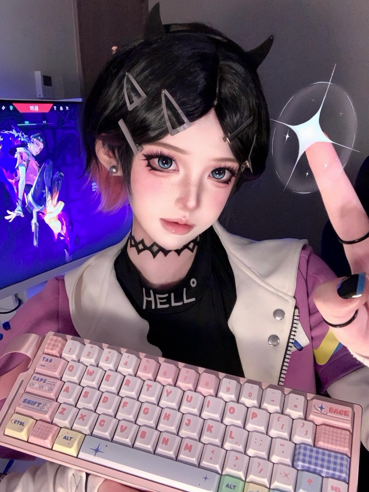 禁止偷看˖ ꒰͡ ͜ ï ͜ ͡꒱ ⁺