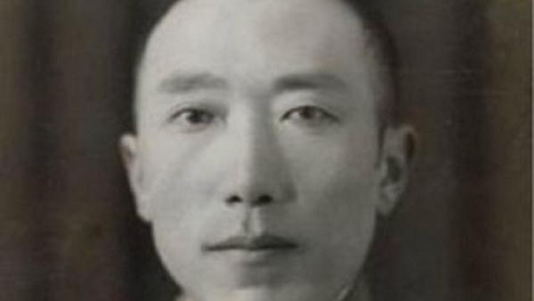 1941年，山西土匪乔日成投降日军后，日军中将竟亲自带着10000多人包围了他，