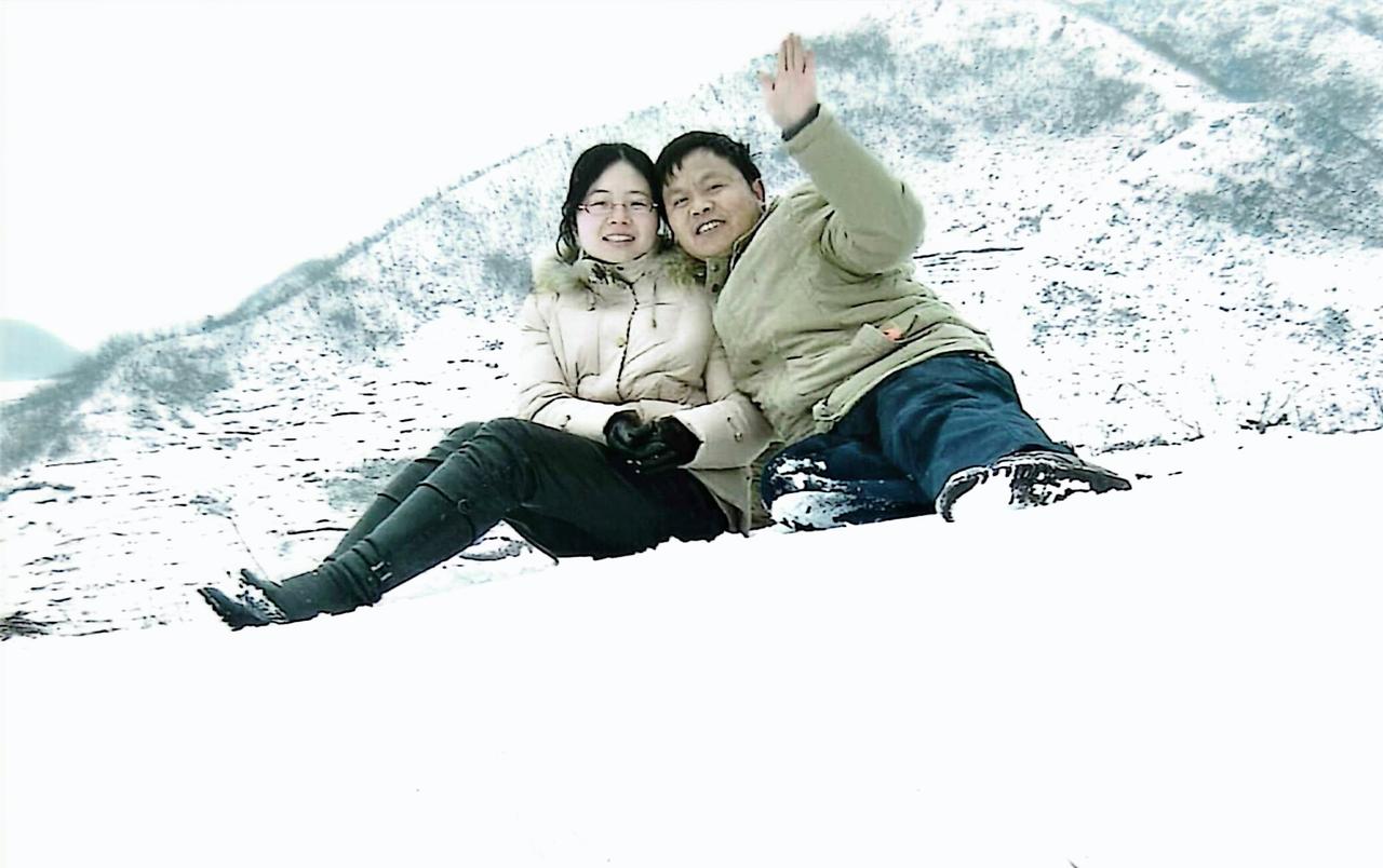 我爱你，塞北的雪！
      多年前的一个冬天，我领着妻子去了塞北。在塞北那一