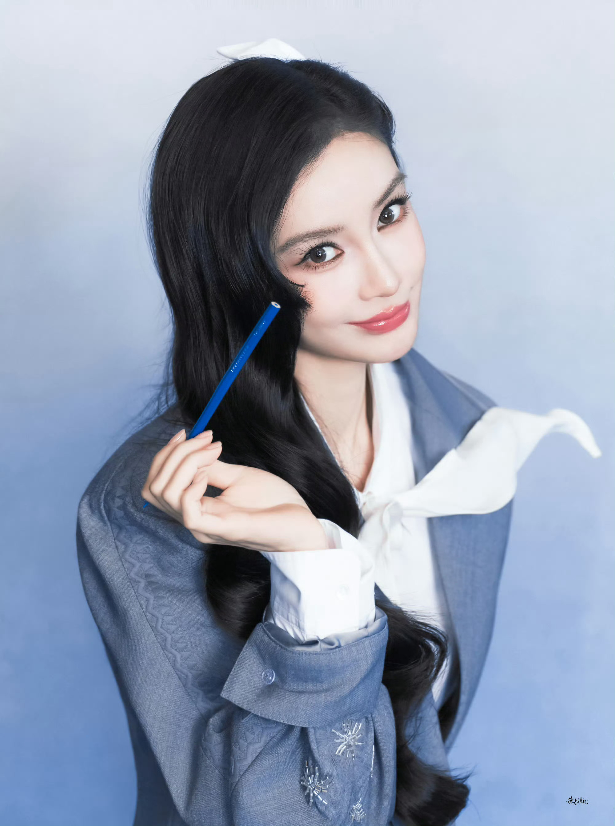 angelababy angelababy “追随光 我对你的爱意永远热烈真诚”