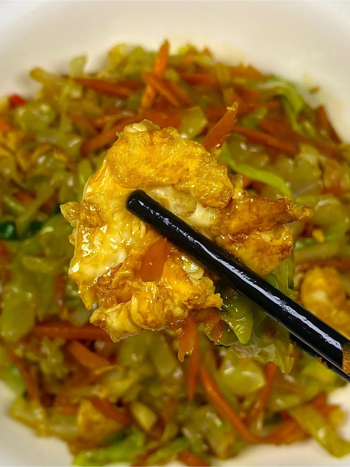 好吃又下饭的家常菜。包菜炒鸡蛋，这道菜香得嘞！！ 拌米饭、炒面都嘎嘎好...