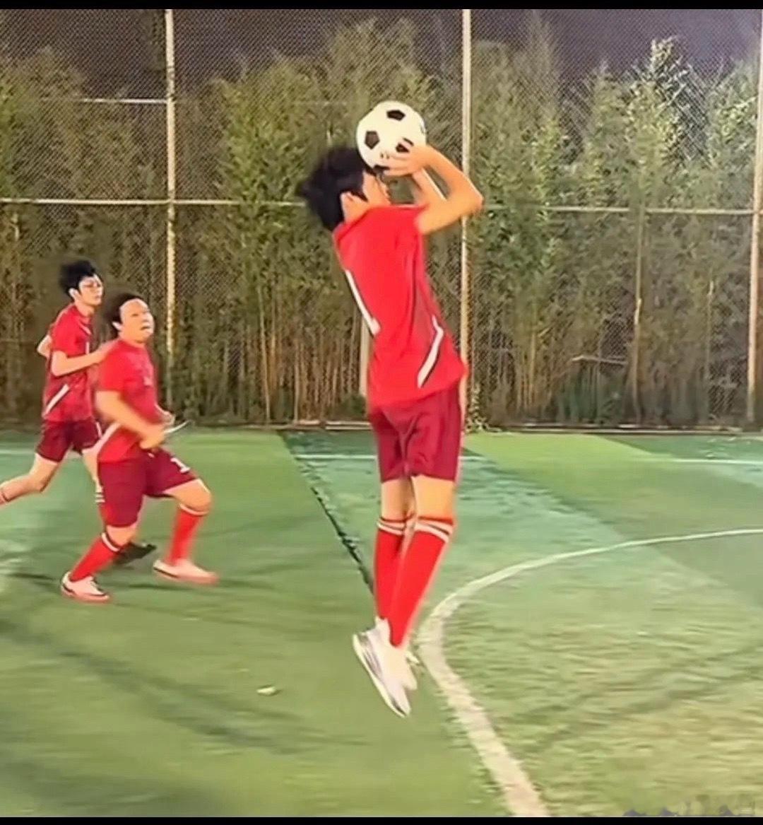 炒股心境，一日三变买入前，自认是潜心钻研的学生，精研基本面与K线，精心挑选标的；