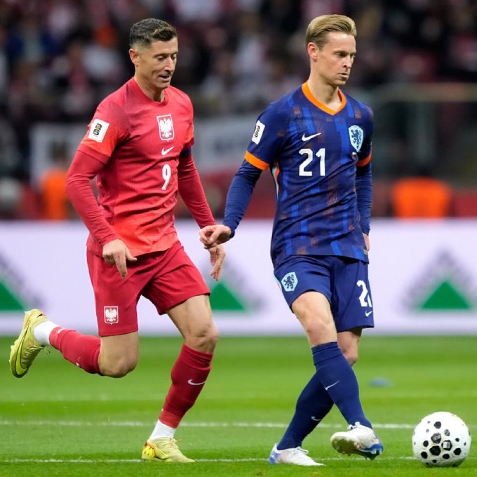 国家队比赛日：波兰1-1荷兰，莱万多夫斯基出战89分钟助攻一次，德容首发出战踢满