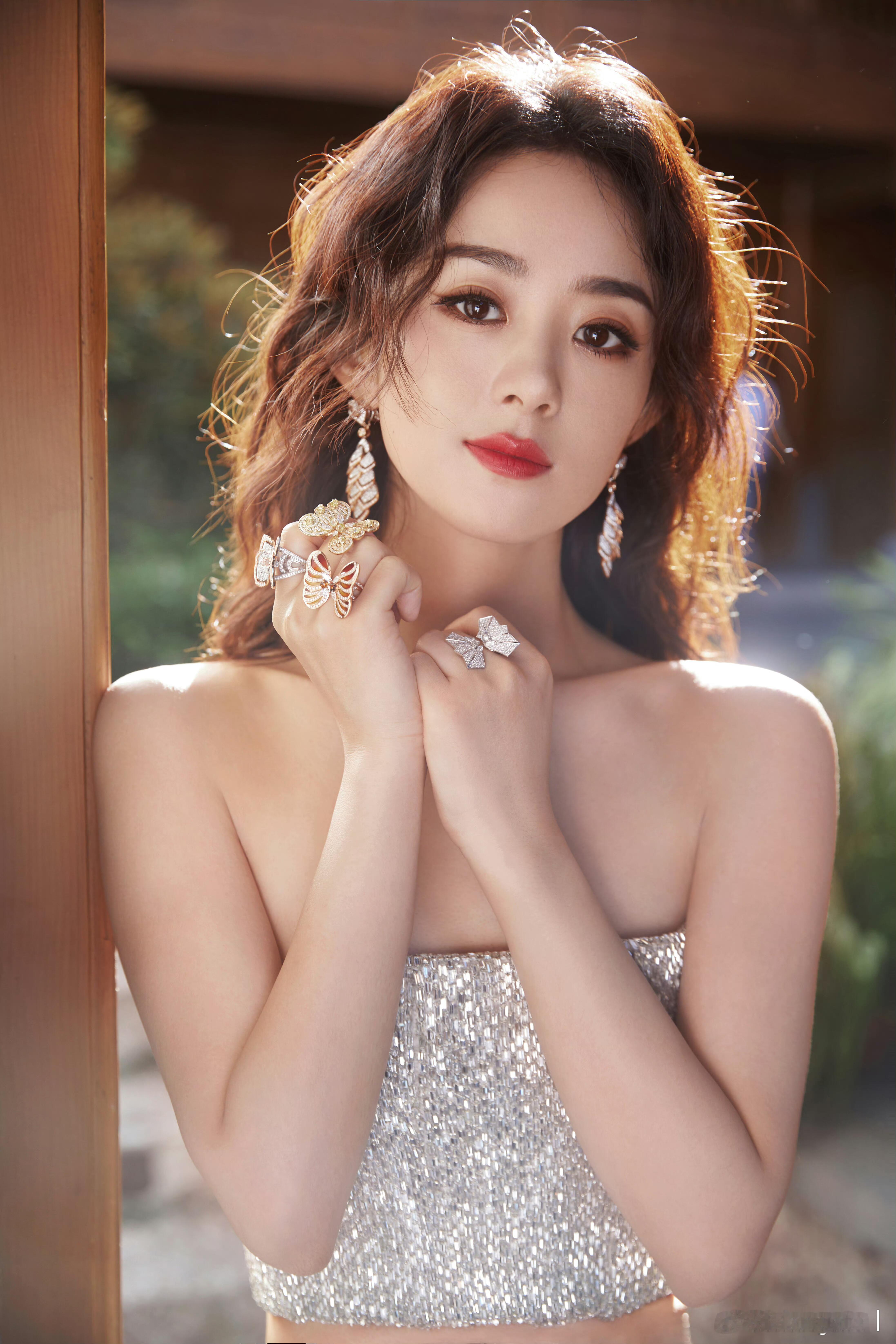 赵丽颖久违的长发真的好美啊 久违的长发 期待 太有气质了 ​​​