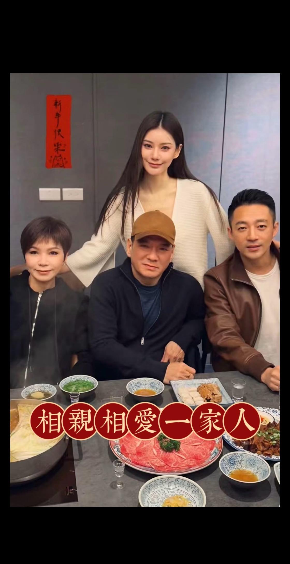 我们是相亲相爱一家人。筱梅：看我元宝嘴👄和妈妈很像吧！马筱梅mandy 汪小菲