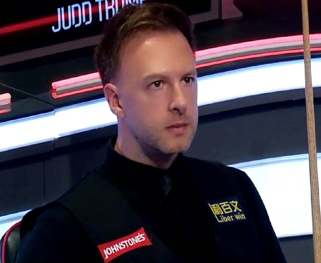 5-3到6-5，只隔一颗棕球
 
第9局剩四颗彩球，特鲁姆普中台棕球没进，台面6