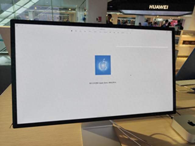 华强北市场 9999 元起依旧一机难求，iPhone18 Pro 又把黄牛喂饱了！