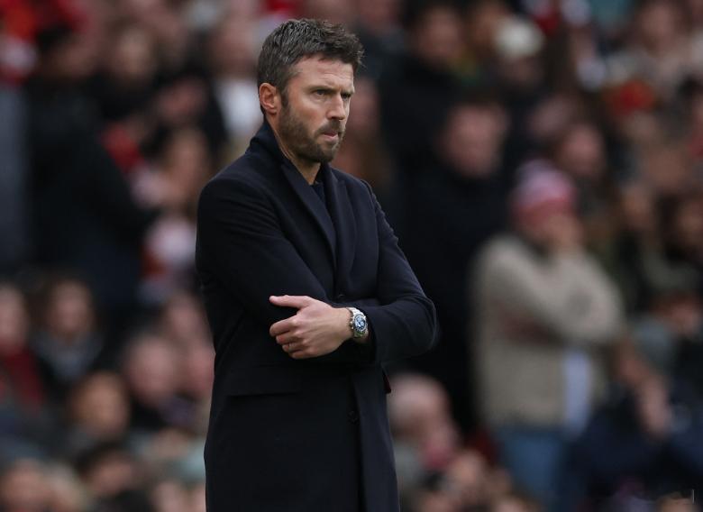 哈里·雷德克纳普在其《太阳报》专栏中表示，他相信爱徒卡里克能够在曼联取得成功，并