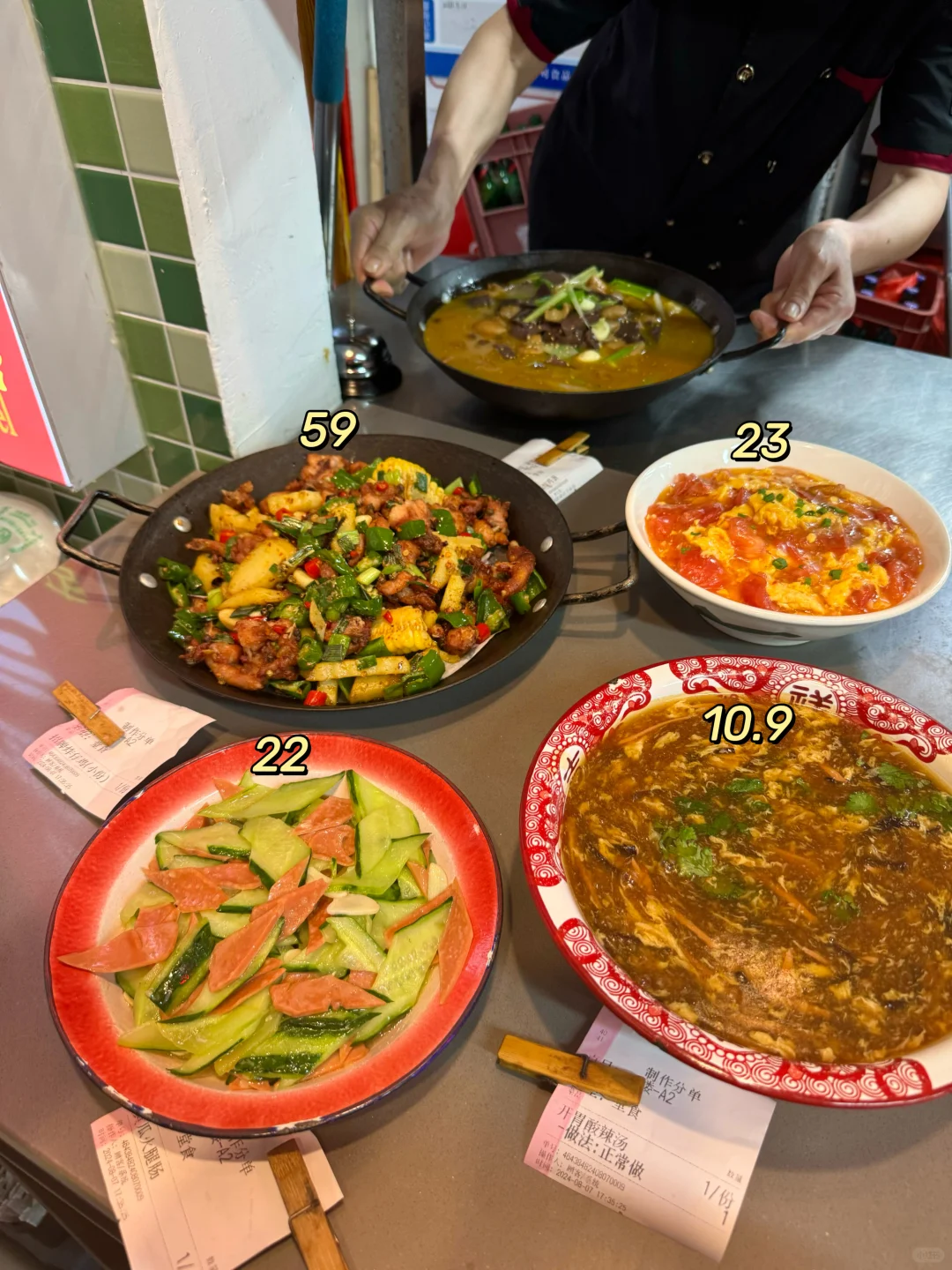 确实是汉街skp最便宜的。。。干饭馆子！！