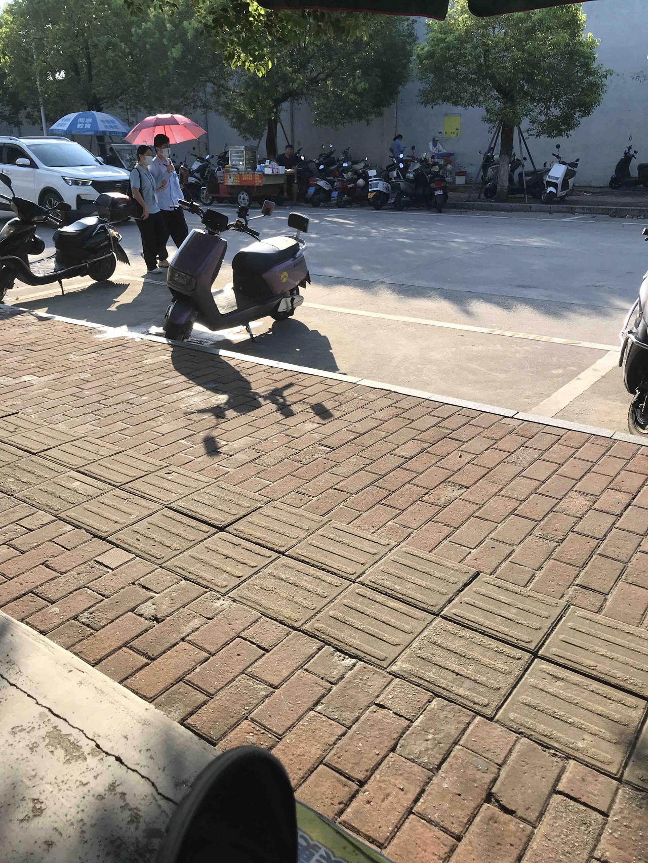我新发布的内容被官方推荐啦！👍你也快来发布一条吧！带记录真实生活话题，更容易被
