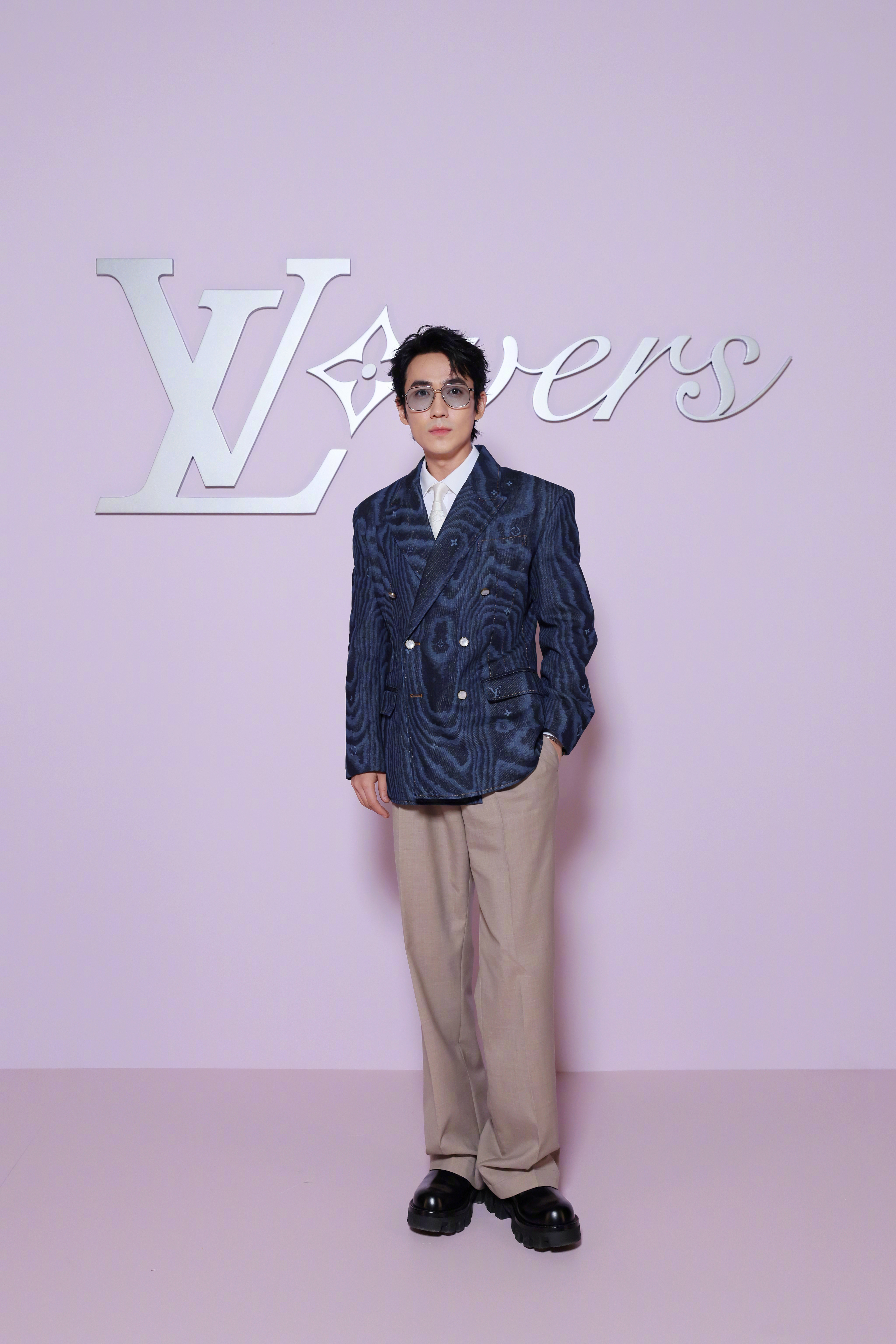 朱一龙｜Louis Vuitton Fashion Show来自我们 LV 慧眼