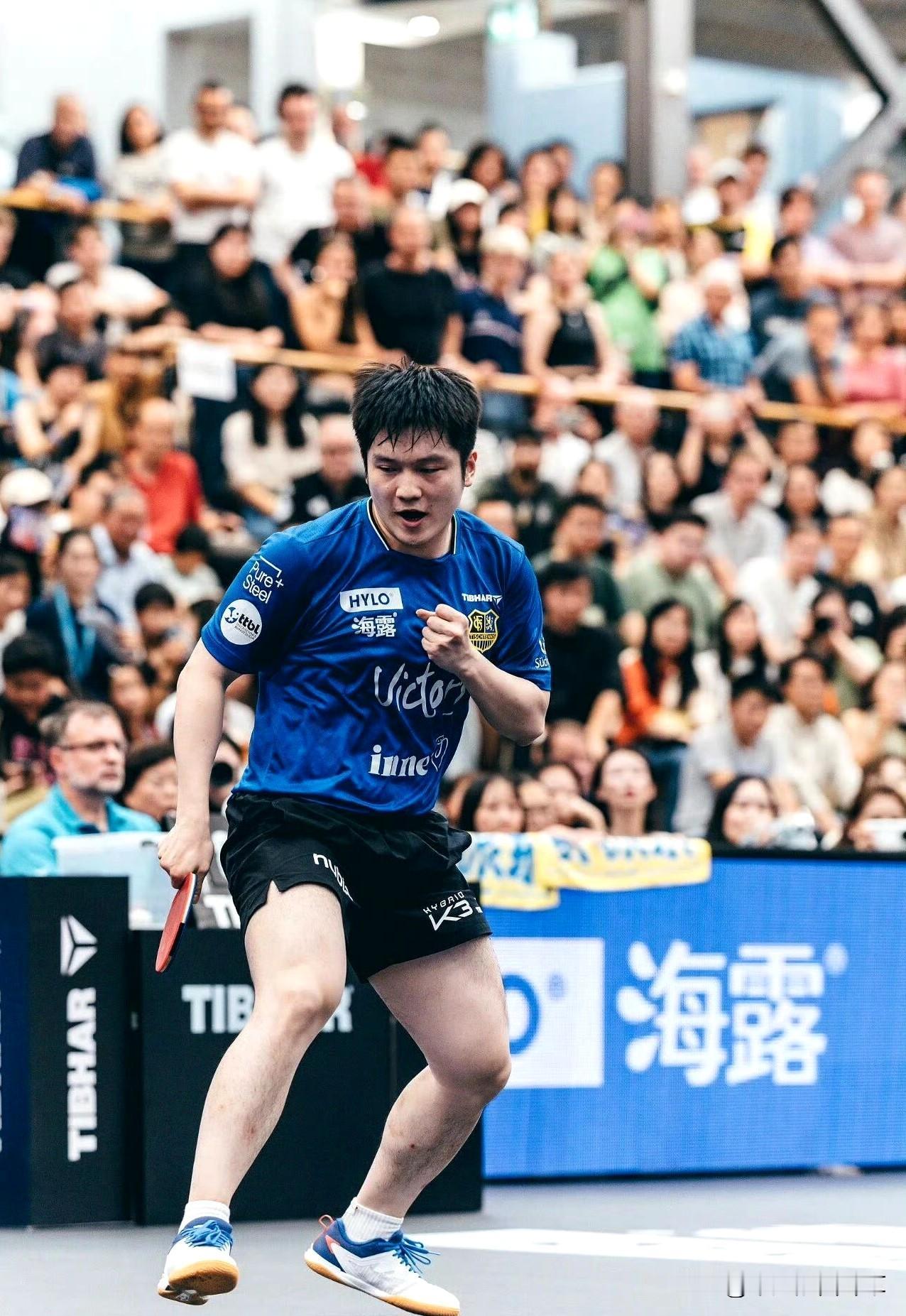 法国杂志的眼光太准了。
当初一下就点出樊振东的新状态。
看到现在樊振东的处境居然