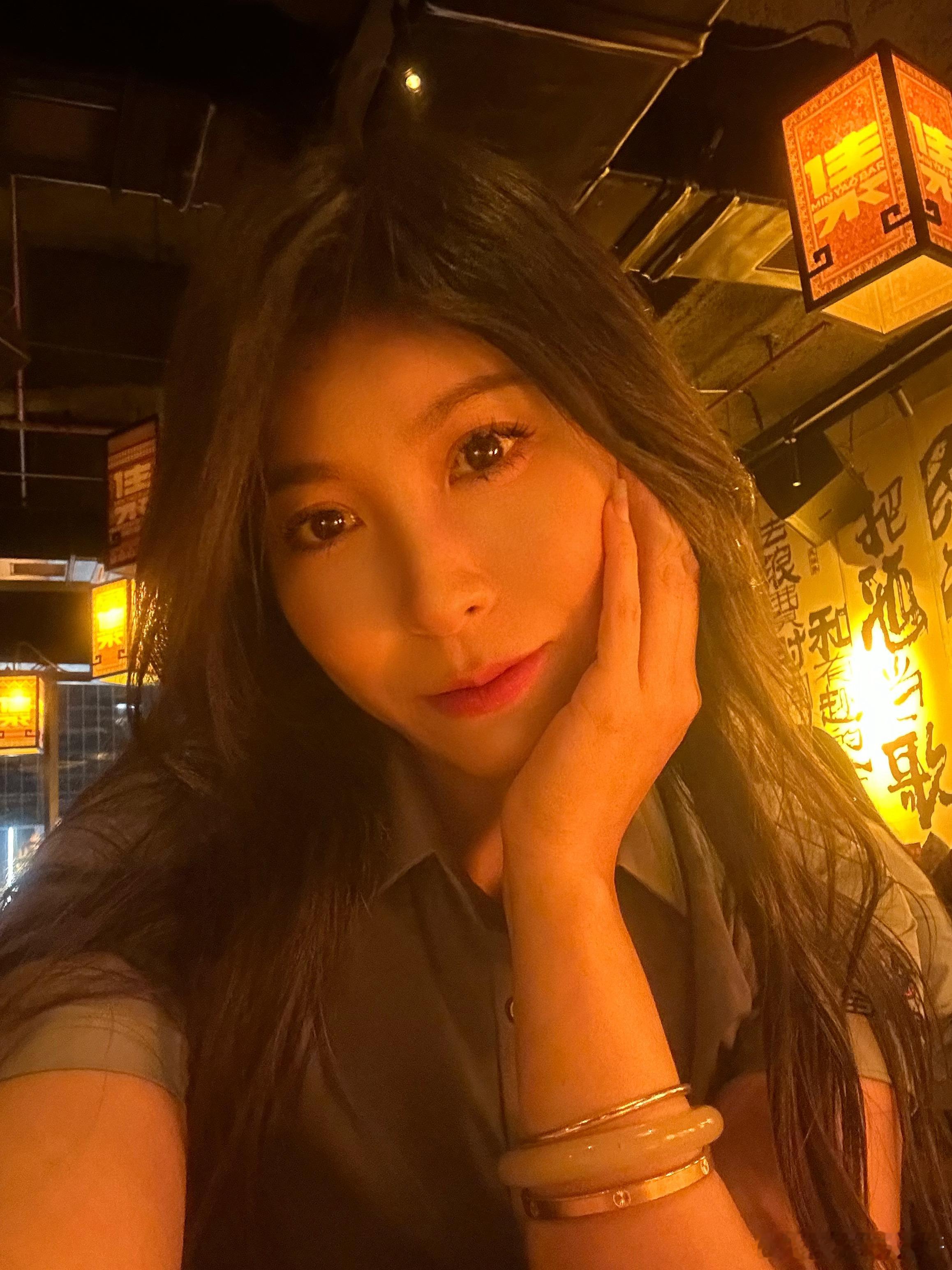 🖤姐妹生死局～🖤穿着工装就把我薅来了🖤也是没谁了 哈哈哈哈…… ​​​