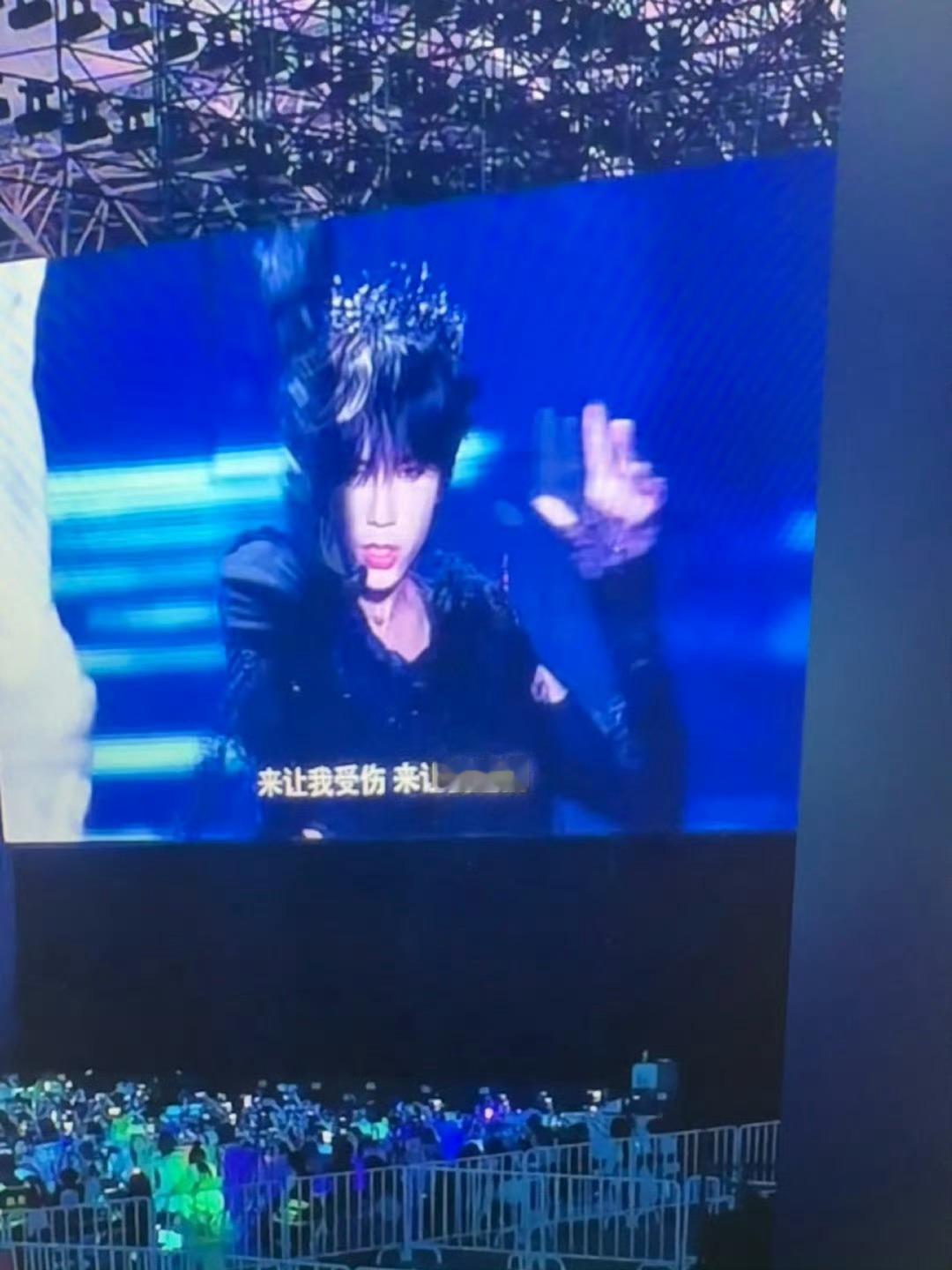 小澈魅惑舞姿💃🏻王橹杰陈思罕合唱黑苹果黑苹果