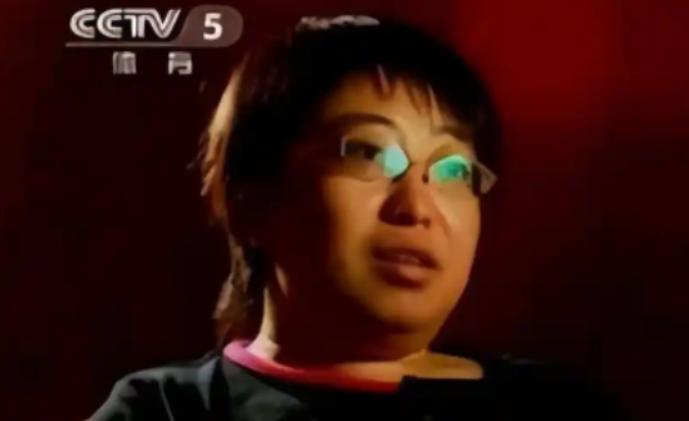 就想问李璇一句：当初陈戌源把中国足球搅得一团糟的时候，李铁祸害联赛的时候，那么多