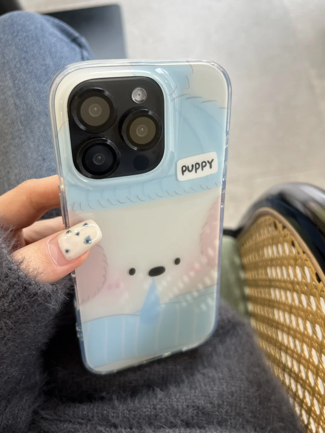 黑色手机｜毛茸茸小狗🐶